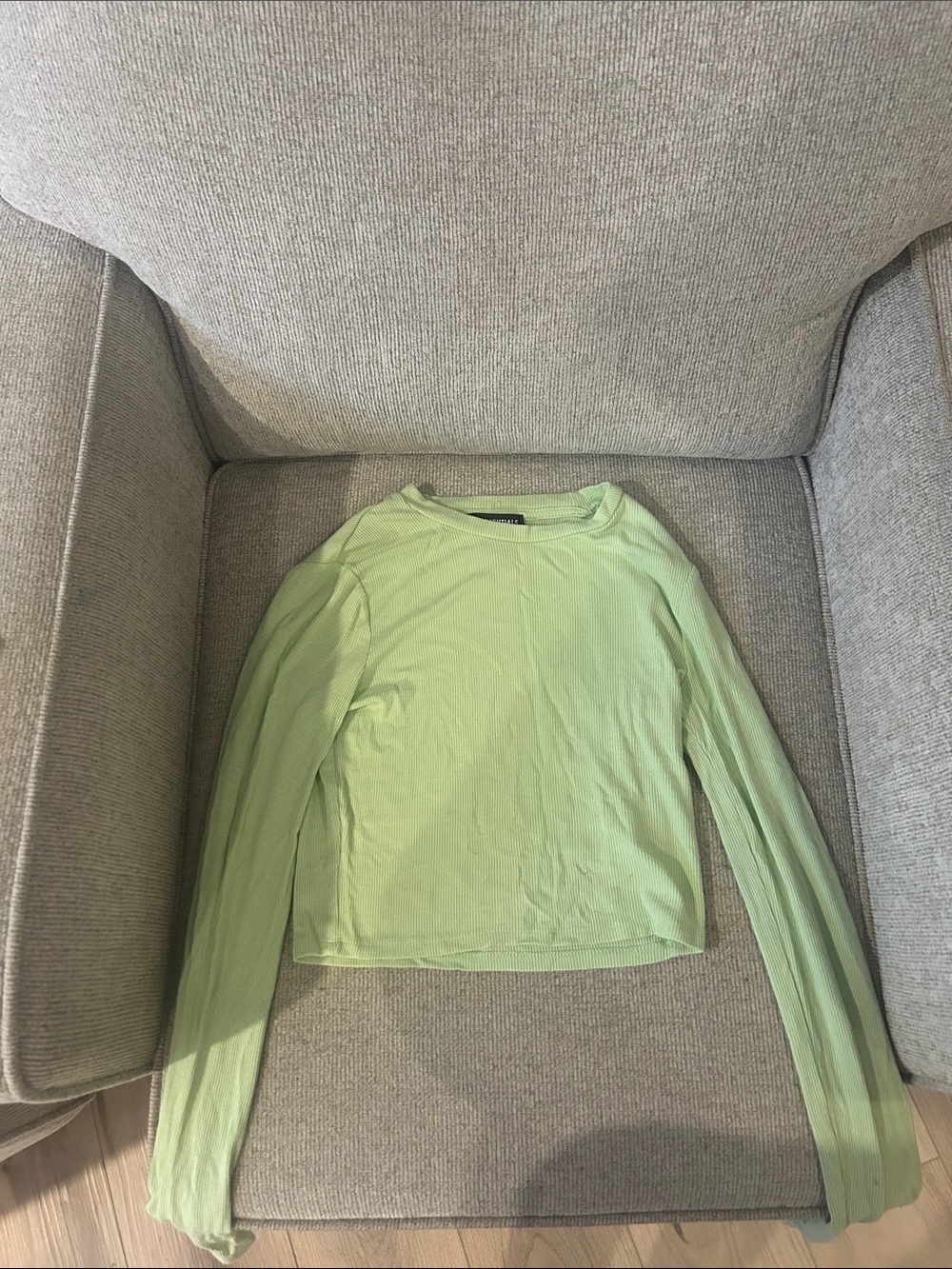 Light Green Long-Sleeve Women's Top - Casual Crewneck
